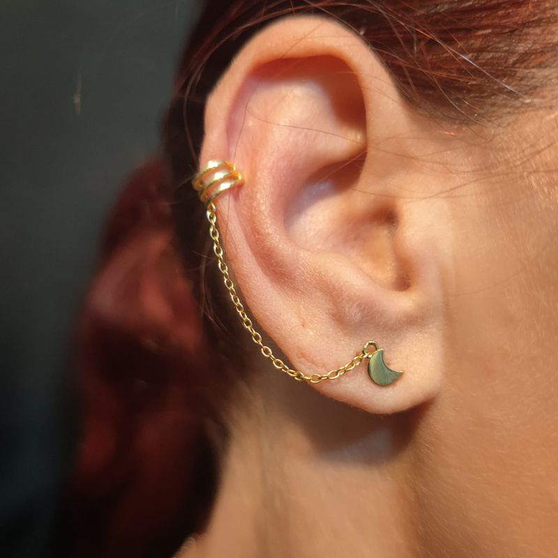 Pendiente Luna Ear Cuff Dorado